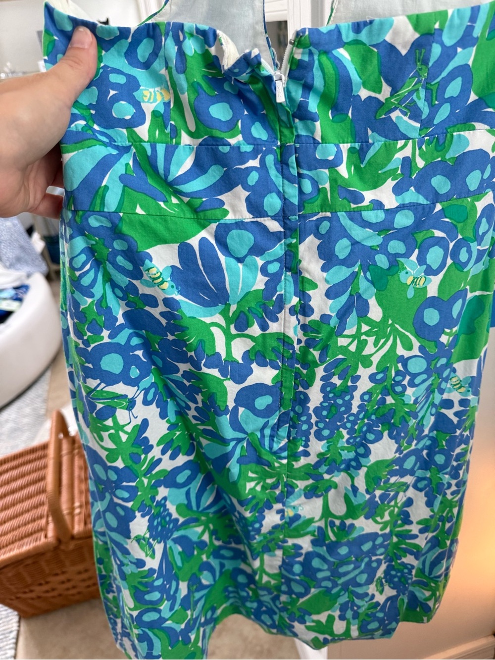 Lilly Pulitzer Blue & Green Floral Halter Dress Size 4 “Bee in Your Bonnet” - Picture 8 of 8